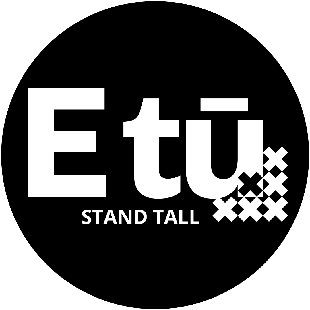 E tū logo